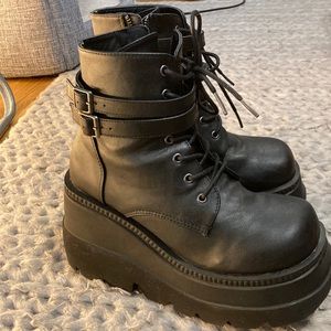 Demonia Women’s Sha52/Bvl boot